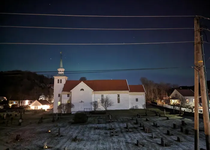 Dom wakacyjny 3-bedroom Near The Canal Spangereid